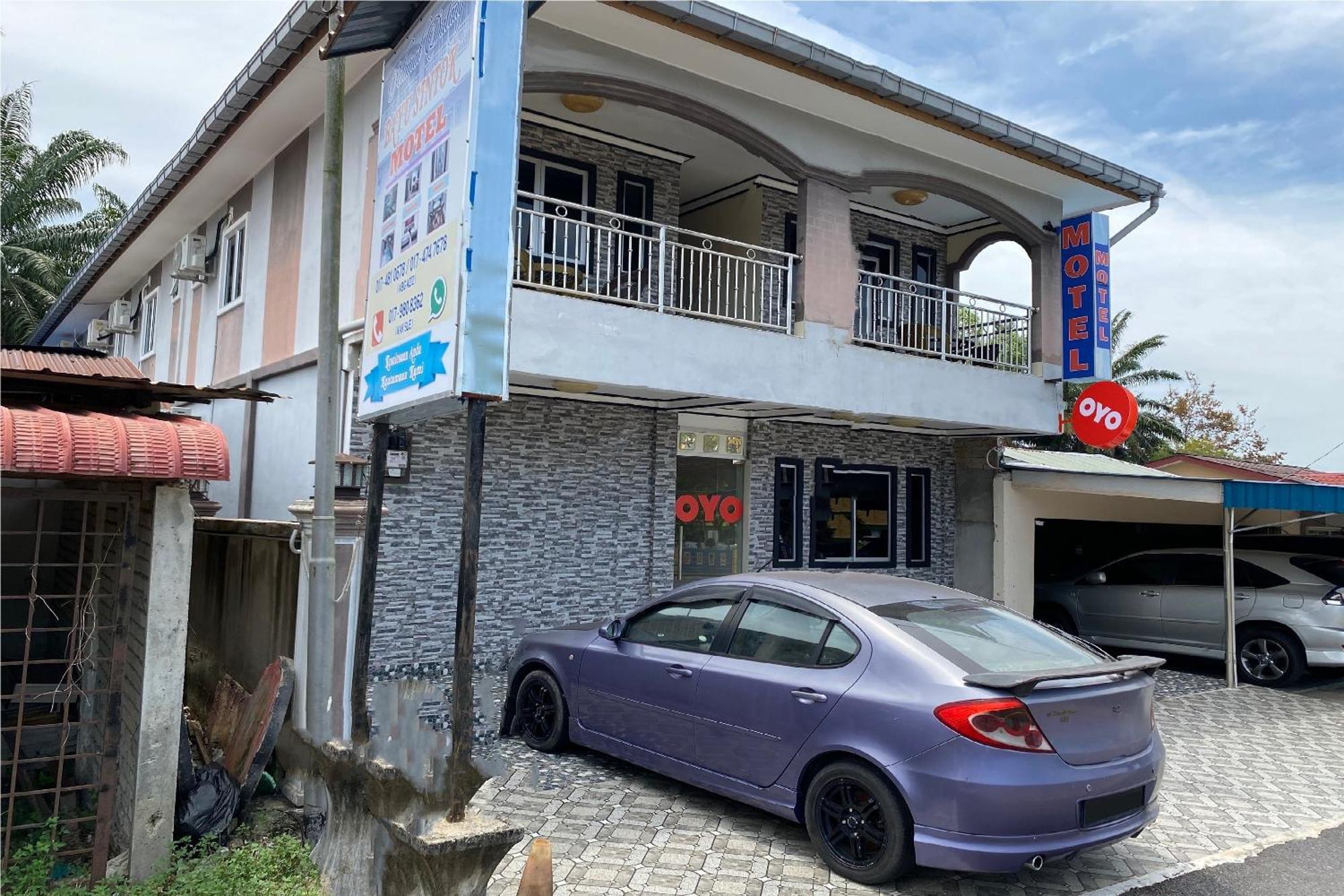 Oyo 90205 Bayu Sintok Motel チャンルーン エクステリア 写真