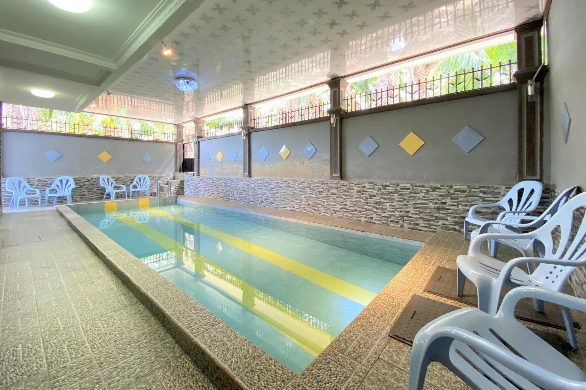 Oyo 90205 Bayu Sintok Motel チャンルーン エクステリア 写真